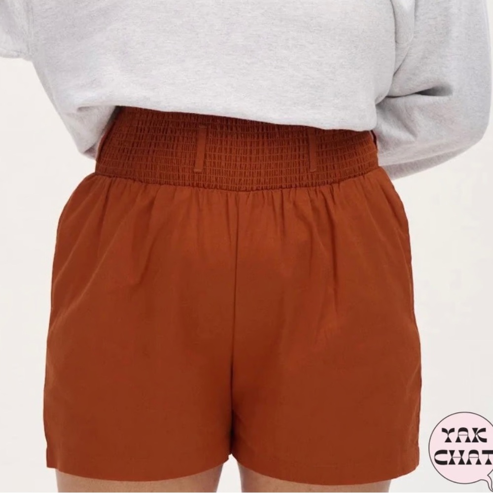 NWOT Lucy and Yak Adele Shorts Organic
Cotton - Clay
